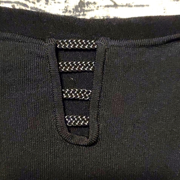 Top Medium Black - Picture 4 of 8